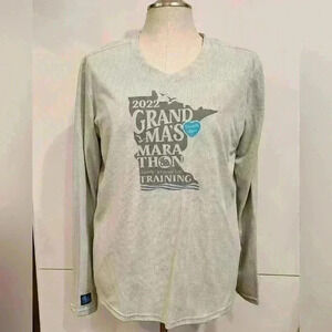 Woman's 2022 Grandma's Marathon Duluth Grey Long Sleeve Training Shirt XL